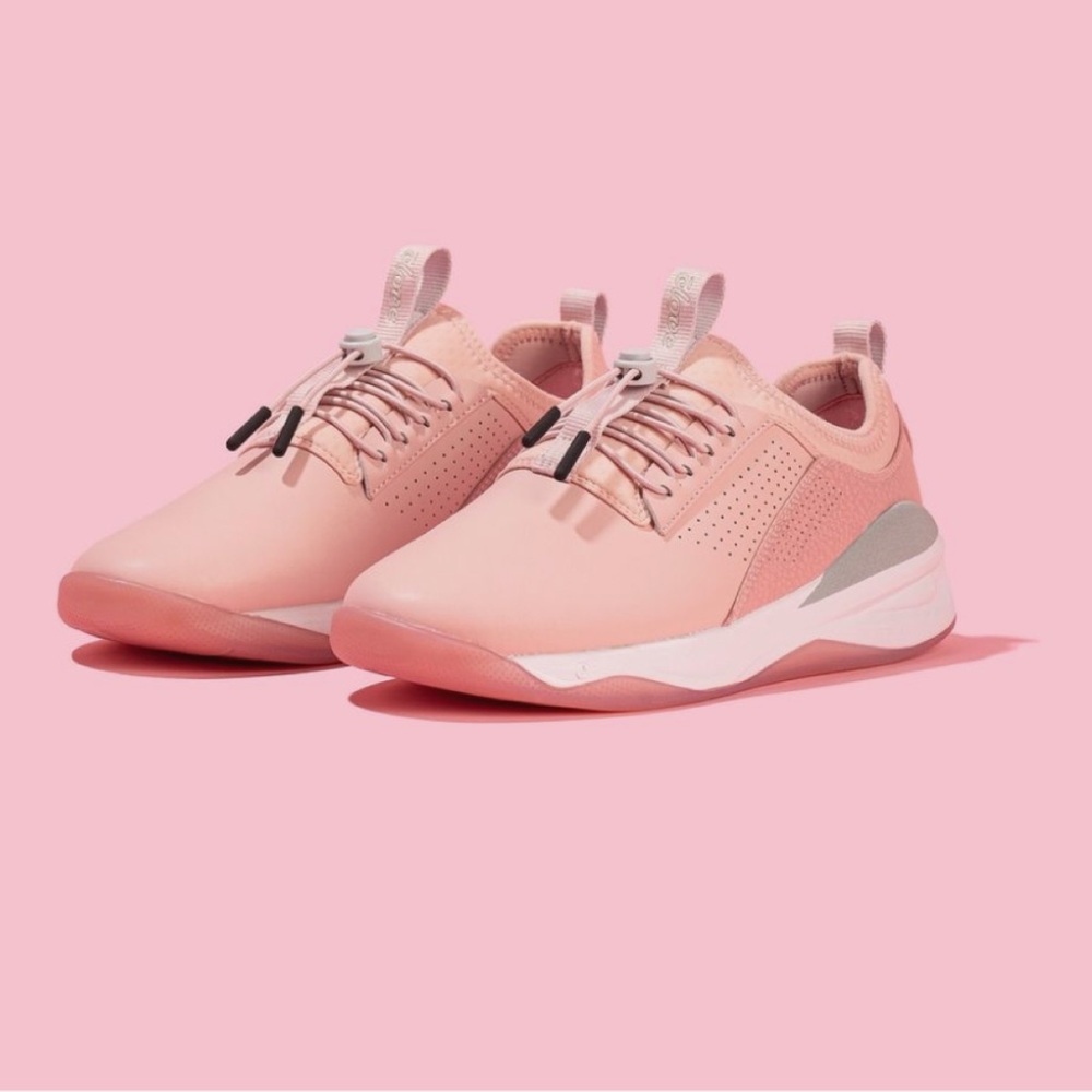 Clove Sneakers